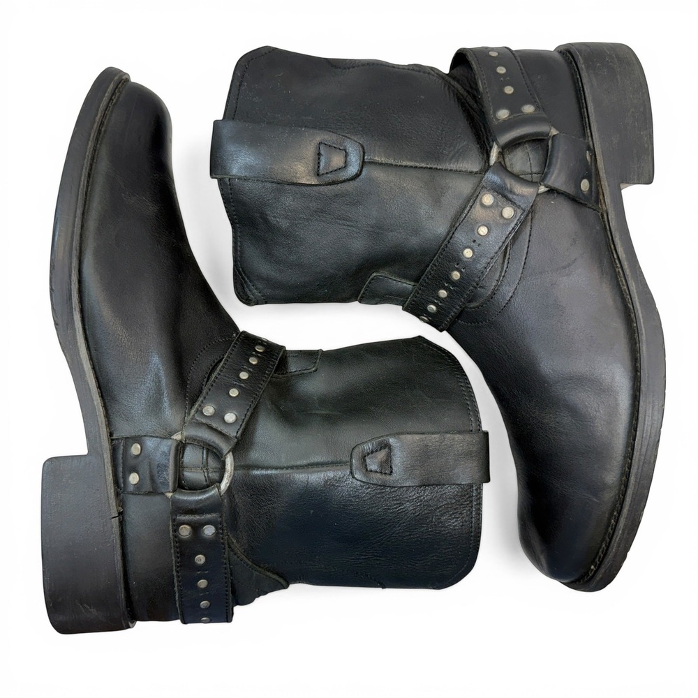 Shoes - Picture 10 of 11